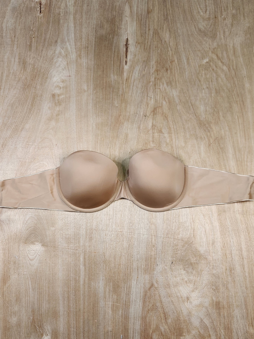 Victorias Secret Strapless Nude Smooth Underwire T-Shirt Bra 36C
